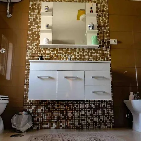 Da Mammassunta All'arco Di Traiano *